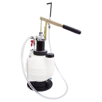 Remplisseur d`huille 7.5 l avec 8 adapt. KRAFTWERK_1