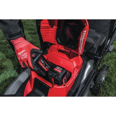 	
M18 FUEL™ Akku-Rasenmäher 53 cm M18F2LM53-122 _4