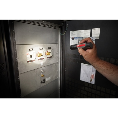 Lampe de poche USB à accu, Milwaukee_3