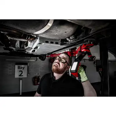 M12™ Akku-Unterbodenleuchte, Milwaukee_5