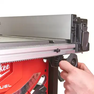 M18 FUEL™ ONE-KEY ™ scie sur table Ø210 MM_5