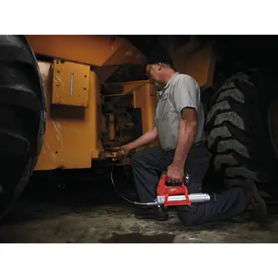 M12™ Pompe à graisse_6