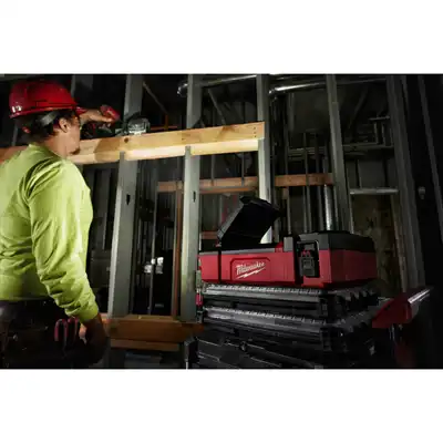 M12™ PACKOUT™ Akku-Leuchte 1400 Lumen, Milwaukee_3