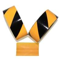 Selbstklebeband gelb/schwarz 50mmx25m